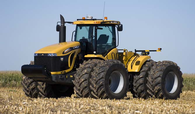 CAT Challenger MT900