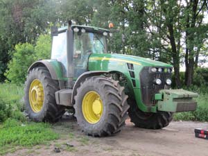 John Deere 8430