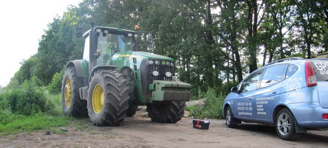 John Deere 8430