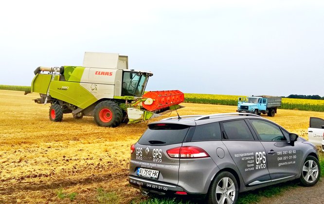 Le système de surveillance GPS aide à suivre tout le parcours du combine Claas 580 Tucano