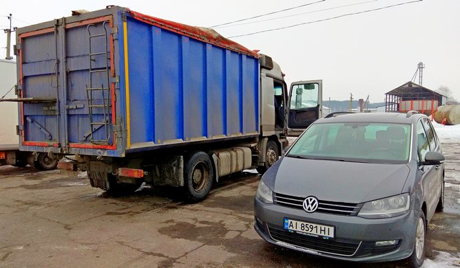 Prévention du siphonnage de carburant du camion à grains Mercedes Actros 184 grâce au suivi GPS satellite