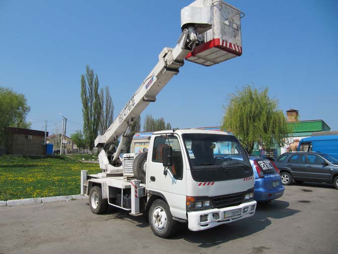 Контроль роботи люльки на ISUZU NQR 71P за допомогою сервісу відстеження GPSavto